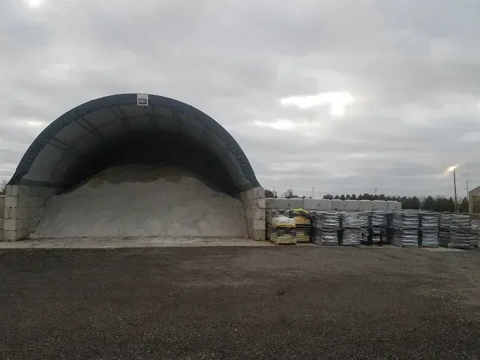 Commercial snow removal equipment and operations by KBK Landscaping (photo 4)